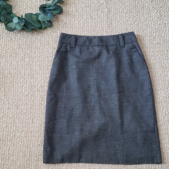 Banana Republic Gray Career Skirt size OP - Picture 6 of 9